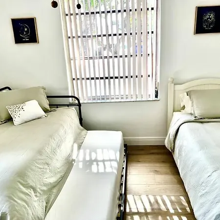 Lush Tropical Big Home Close To Airport, Calle 8, Coral Gables And Lots More Miami Amenities Exterior foto